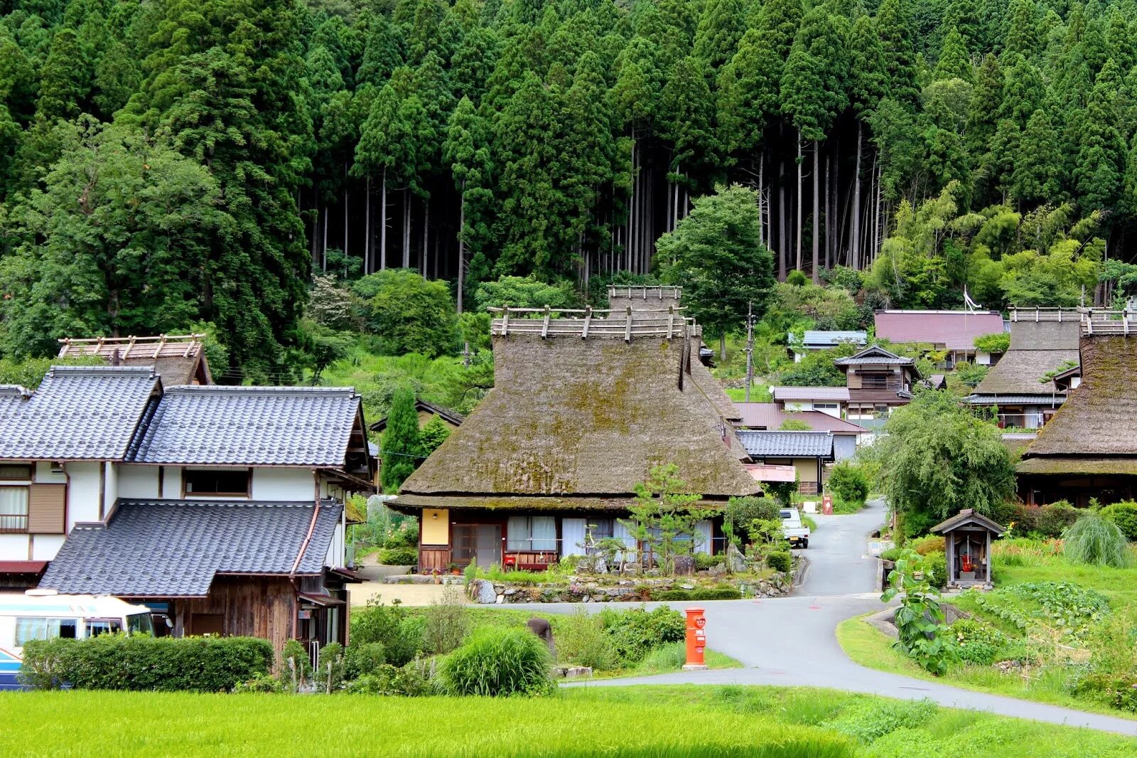 Japanese village. Япония Киото деревня. Япония фольклорная деревня Ияси-но-Сато. Каябуки но Сато. Мияма Киото.