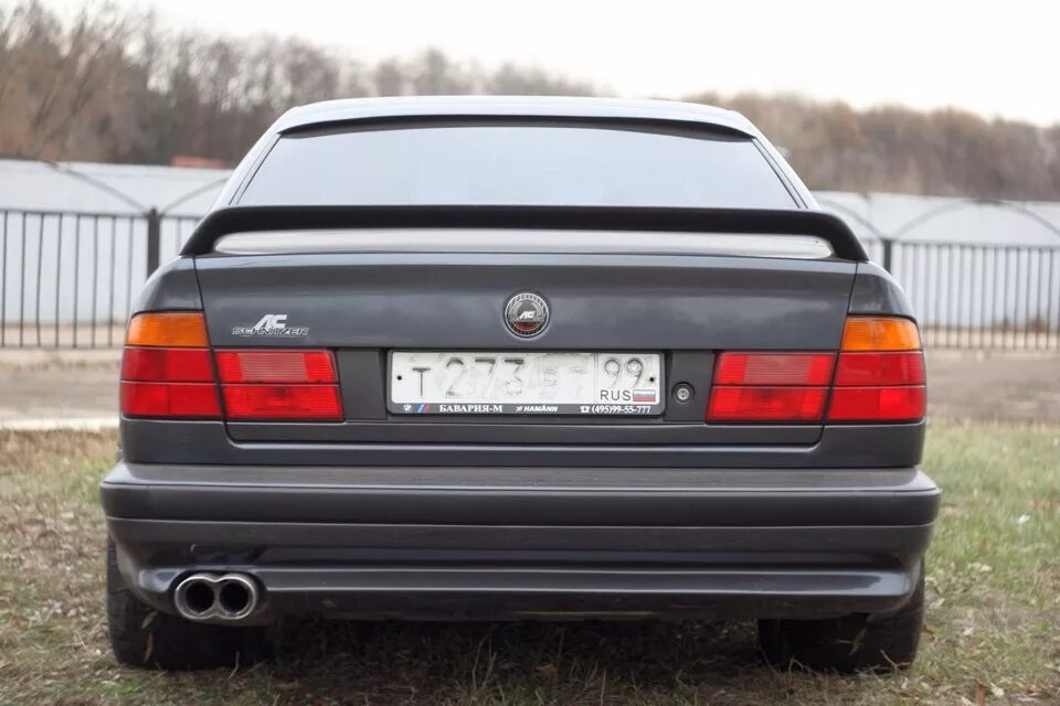 Декоративная накладка задка Е34 - BMW 5 series (E34), 2 л, 1989 года стайлинг DR