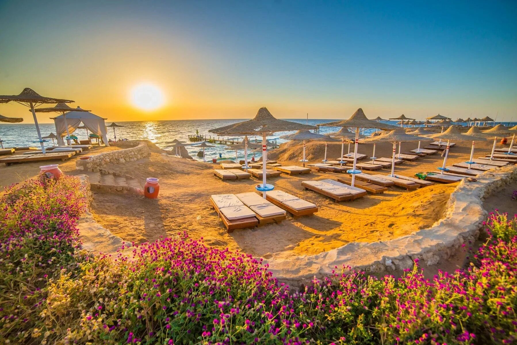 Шарм фото. Египет Шарм-Эль-Шейх пляжи. Пляжи Шарм Эль шейха. Шарлем Шейх Египет. Шарм-Эш-Шейх город.