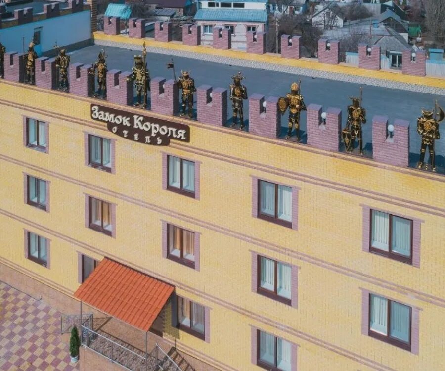 Замок короля воронеж ресторан. Замок короля воронеж гостиница. Замок короля номер. Замок короля гостиница воронеж. Отель замок короля воронеж.