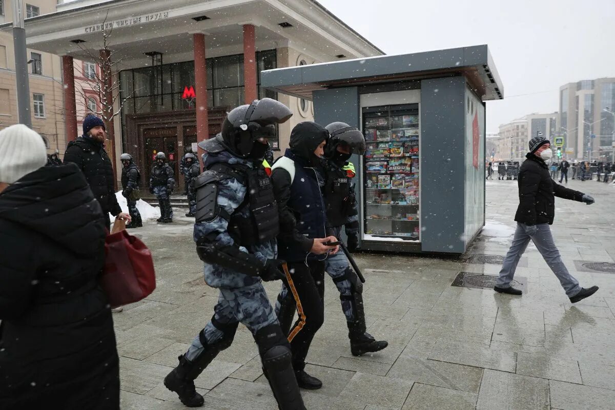 Митинг 31. Митинг 31 января 2021 в Москве. Аресты в Москве 2021. 31.01.2021 СПБ митинг. 31.01.2021 Митинг Навальный.