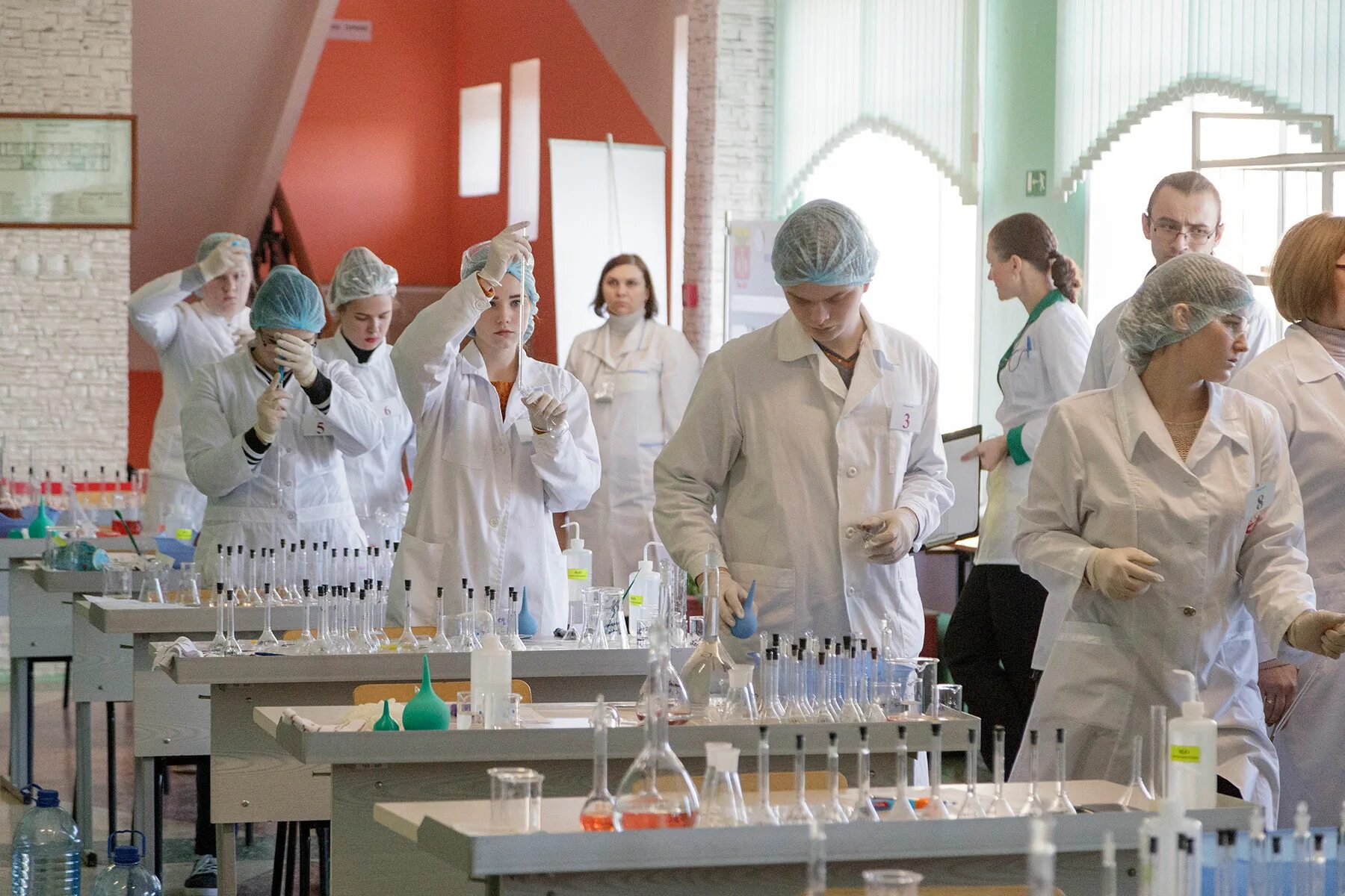 Тула медицинский колледж после 9. Медицинский колледж тула. тульский областной медицинский колледж тула. эмблема тульского областного медицинского колледжа. медицинский колледж тула 1950 года.