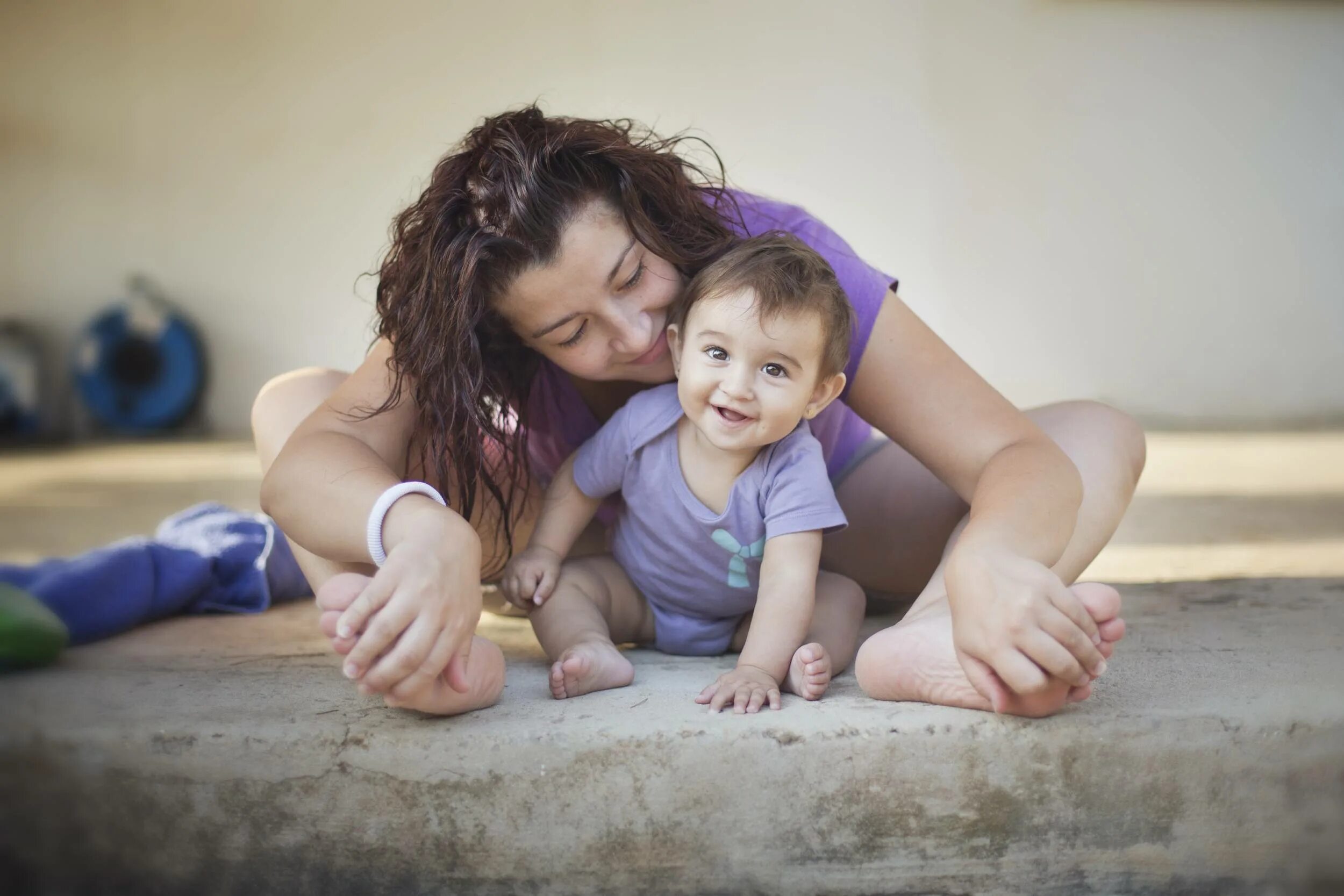 Mother said to her son. Baby Play. Baby Plays with mother. Barefoot mother.