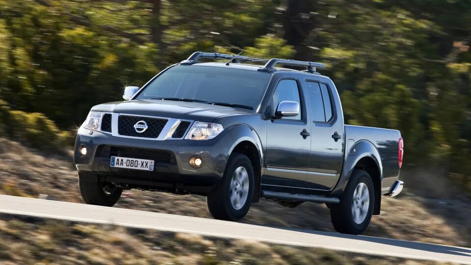 Автомобиль navara. Ниссан навара 2005. Nissan navara d40 2005. Nissan navara d40. Автомобиль navara.