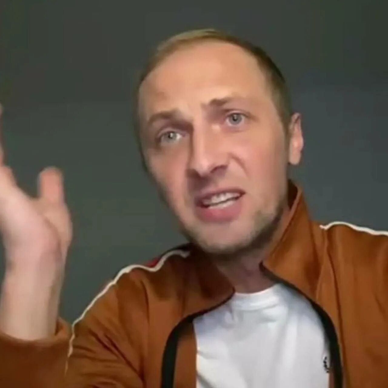 Клик зубарев. Зубарев тикток. зубарев блоггер спалил.