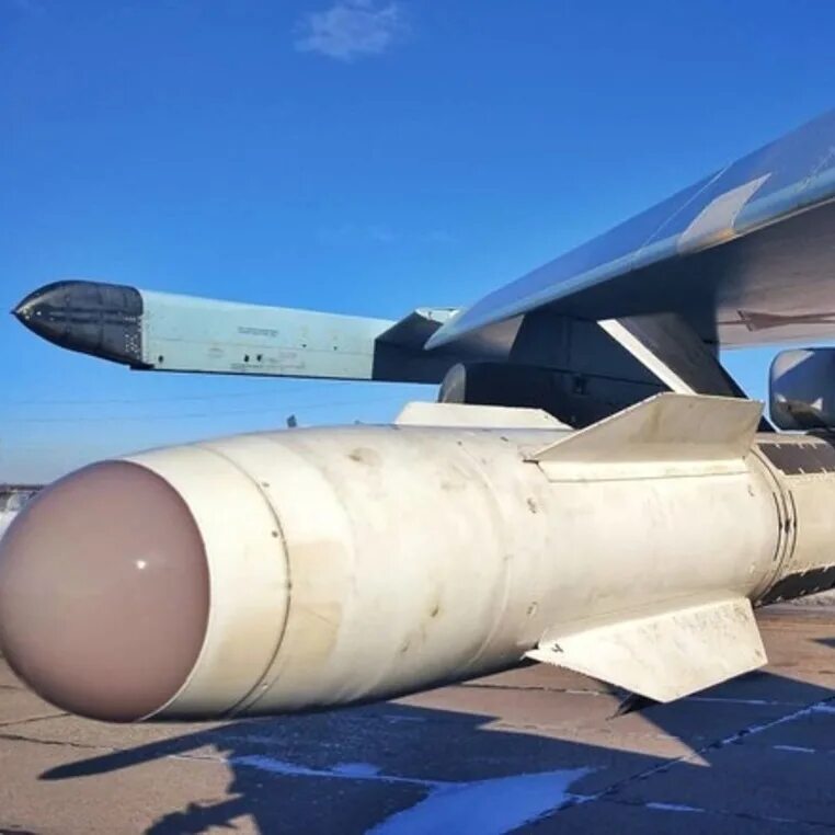 Советские управляемые ракеты. Ракета воздух воздух р27. Ракета р-13м воздух-воздух. Нар калибра 57мм. Зрк 2к11а круг - а.