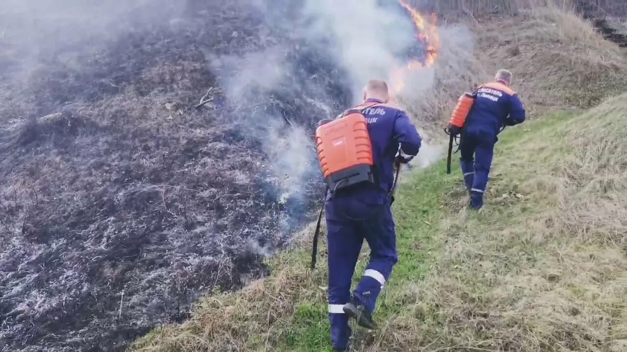Лед в канализационную трубу. Дачные спасатели. Дачные спасатели. Юный спасатель калуга. Дачные спасатели.