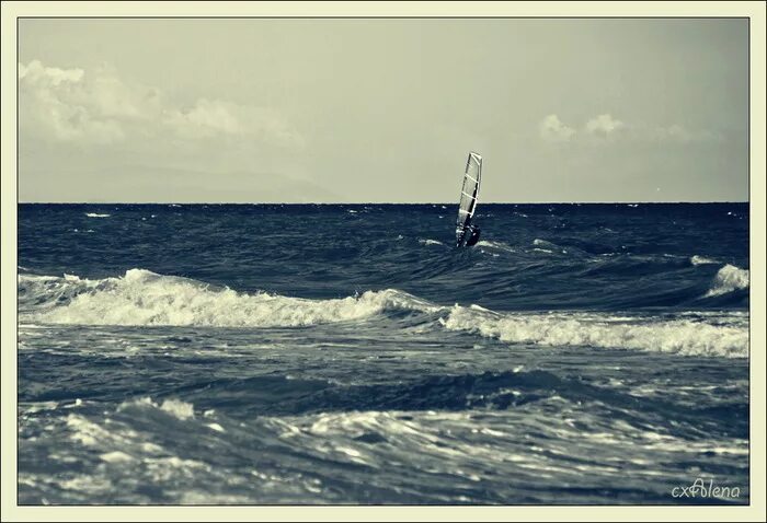 кончилось море. девушка-море. лето закончилось фото. мечтали о любви. песня чайки над морем.