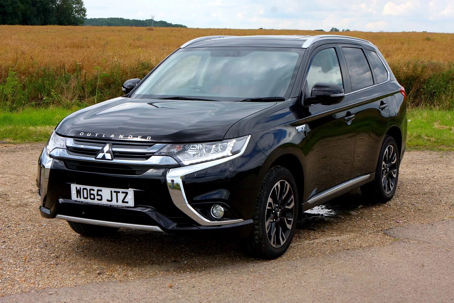 Митсубиси аутлендер какой купить. Mitsubishi Outlander Mitsubishi Outlander. Митсубиси Аутлендер 2021. Мицубиси Аутлендер 3. Митсубиси Аутлендер 10.