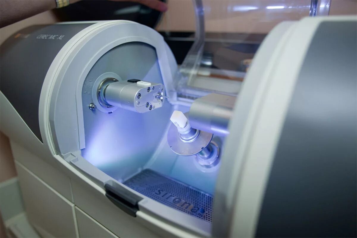 Кад кам технологии фрезерование. Cad/cam система cerec. Протезирование cad cam. Cad cam системы в стоматологии. 3d и cad/cam сканер стоматология.