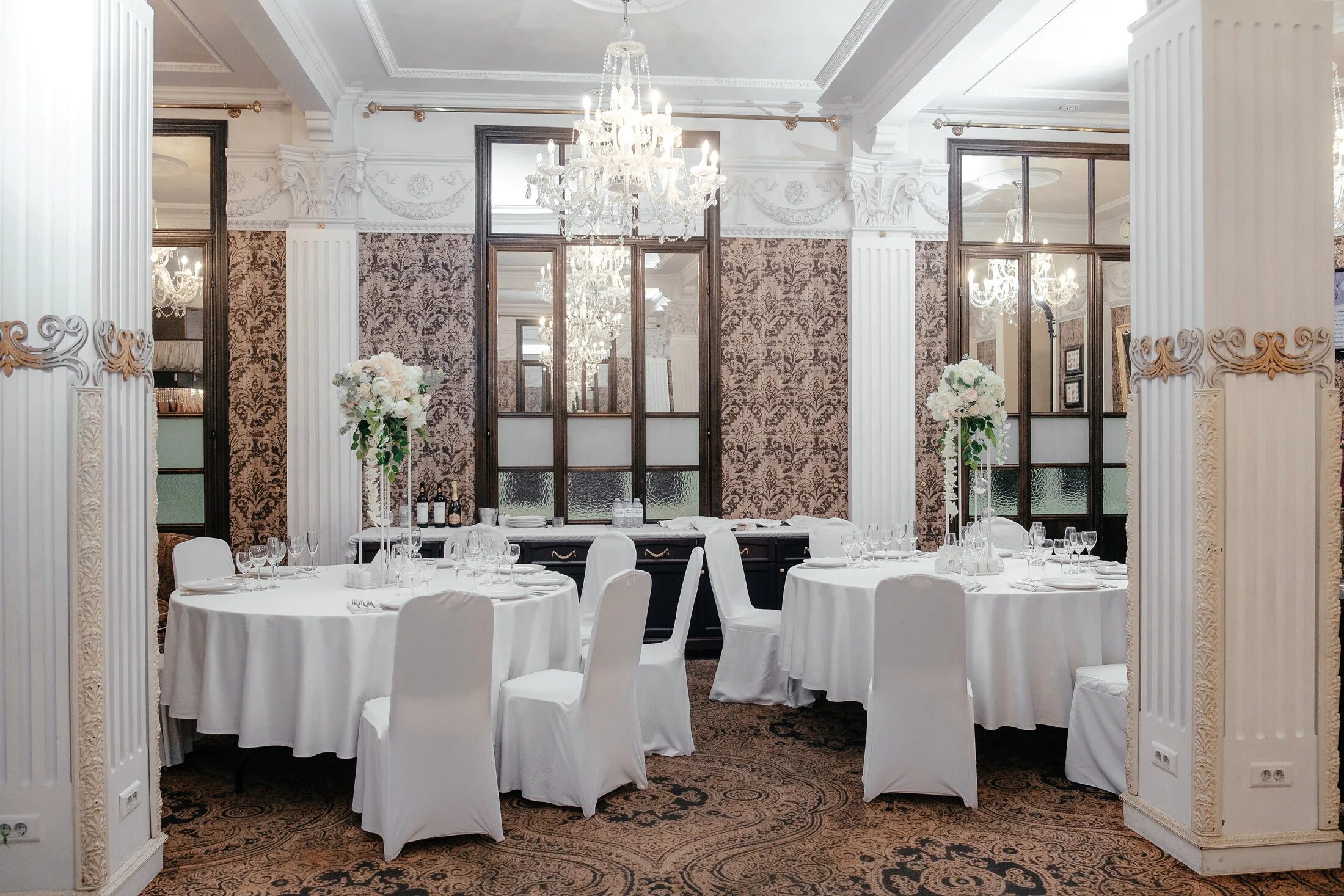 Зал савой екатеринбург. Ресторан савой / savoy. Савой екатеринбург. Ресторан савой 2022. Свадьба в ресторане савой.