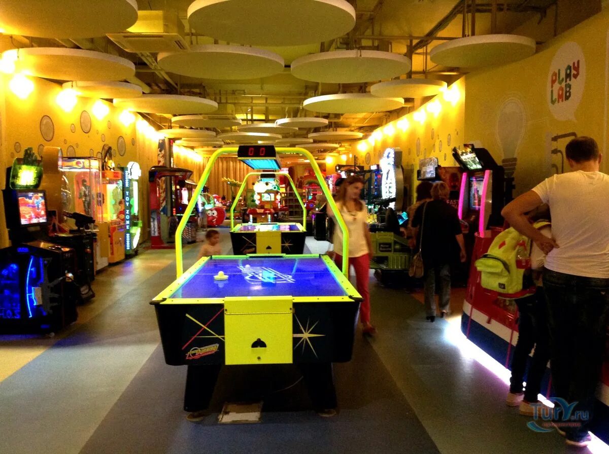 Fun city детский центр в казани. Эдем развлекательный центр для детей. Развлекательный центр с кораблем. Fun city хабаровск. Развлекательный центр егорка тверь.
