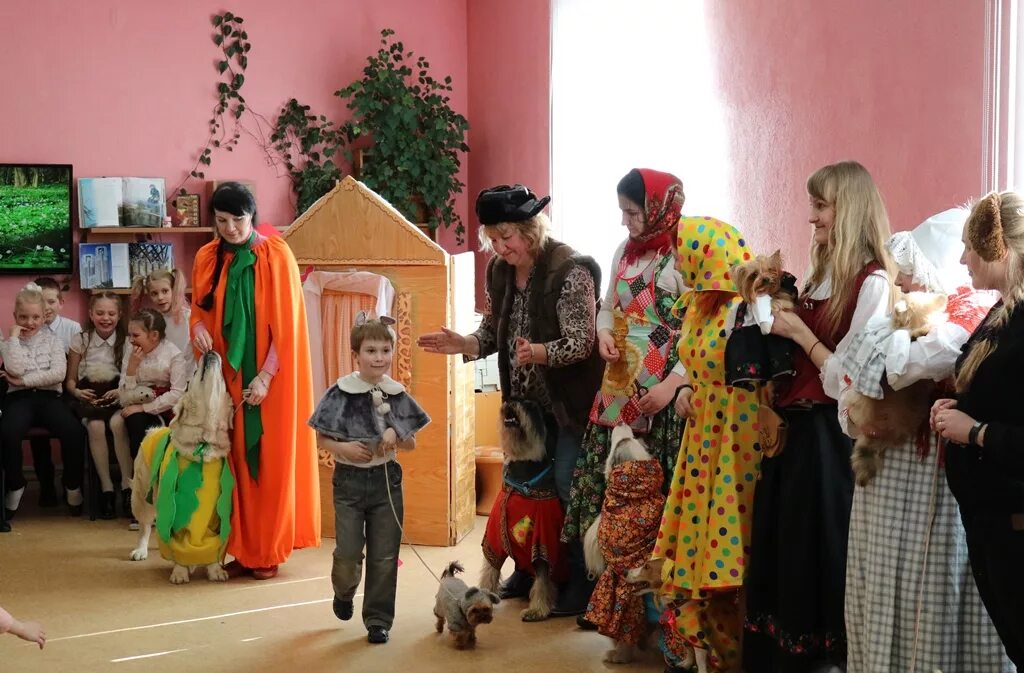 сказка репка представление. фото костюмов к сказке репка. афиша репка. сказка репка представление. сказки для детей.