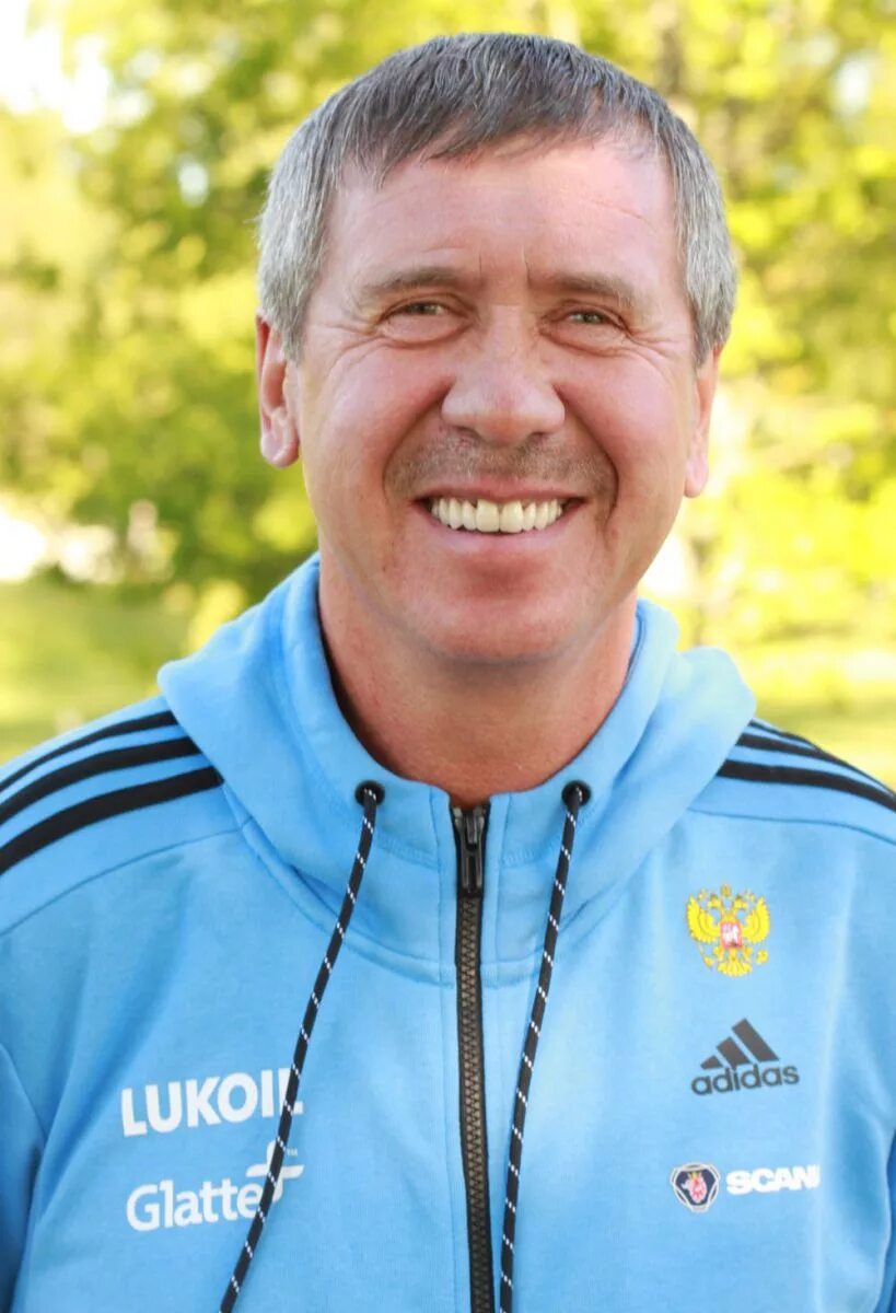 Девятьяров михаил талгатович лыжник. Девятьяров. Михаил девятьяров олимпийский чемпион. Михаил михайлович девятьяров. Девятьяров.