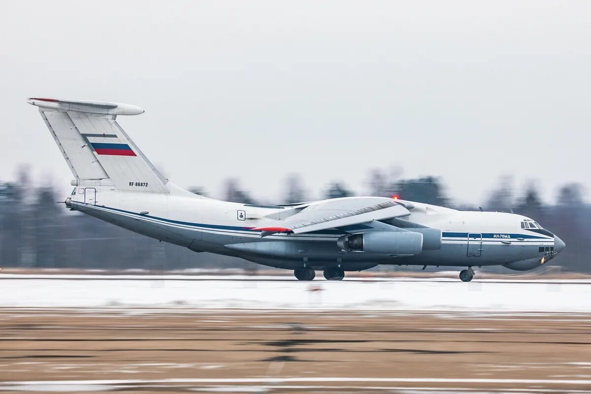 Прощание в твери с экипажем ил 76. Ил 76 ВТА. Ил-76мд ВТА. Новый ил-76мд-90а. Ил 76 турбовинтовой.