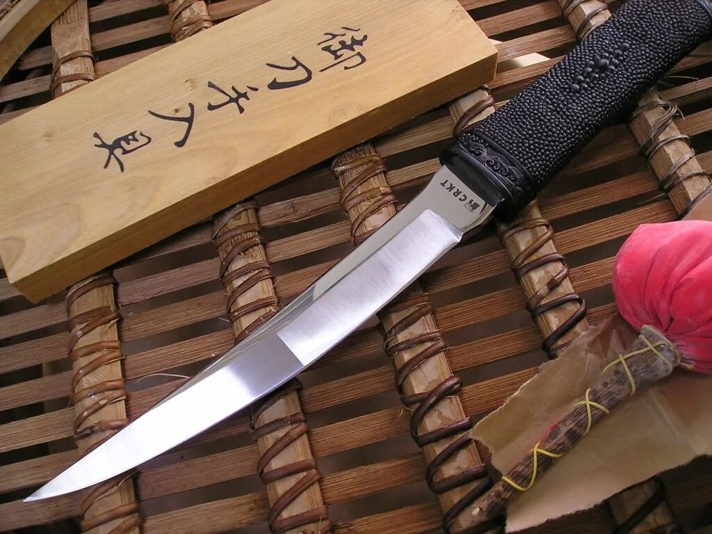 Нож с длинным лезвием. CRKT Hissatsu. Хацуюки нож японский. Японский танто. Японский нож aus10.