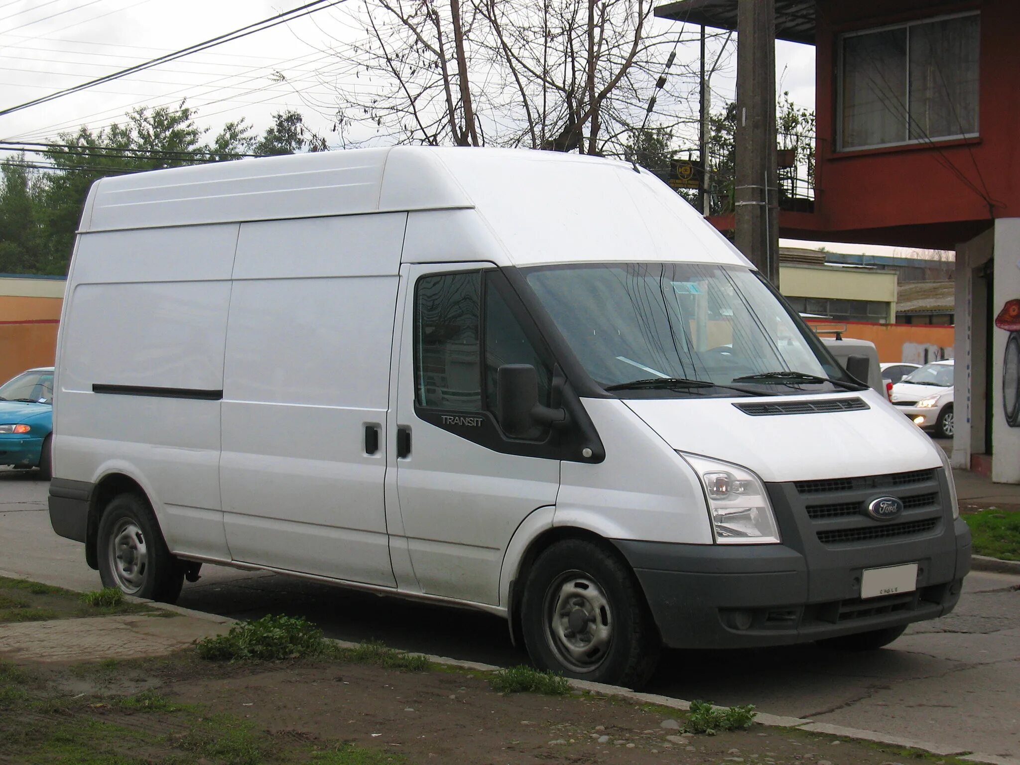 Форд транзит 20. Ford Transit 2.2 td. Ford Transit 2.4. Ford Transit 2012. Ford Transit 2.2 TDCI 11.