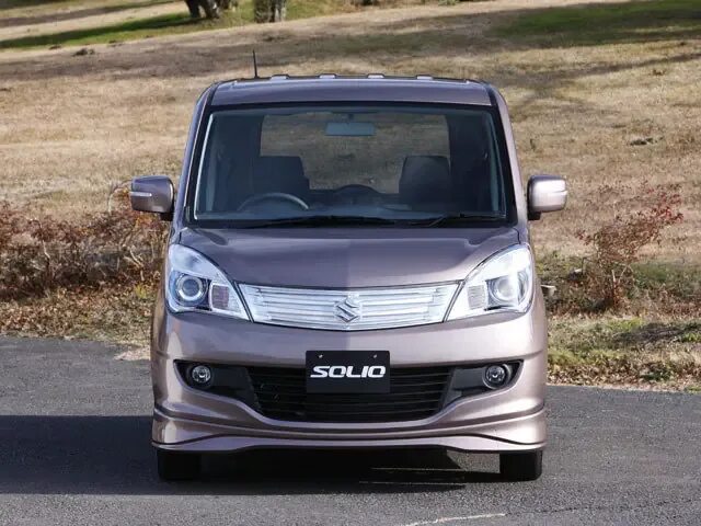 Сузуки солио поколения. Suzuki Solio 2011. Сузуки Солио 2013. Сузуки Солио 3 поколение. Suzuki Solio 2012.