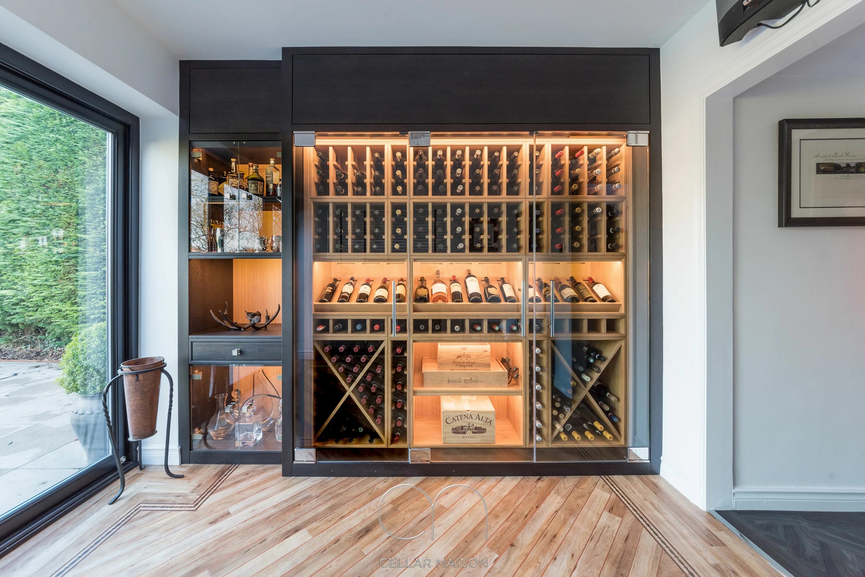 Wine шкафы. Винный шкаф wine bar bba30-198. винный шкаф mc wine w24b. винный шкаф lenord le-1704. винный шкаф из дерева.