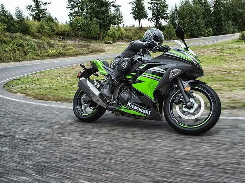 Кавасаки абс. Кавасаки ниндзя 1000 2012. Kawasaki z650 2017. Kawasaki ninja 1000. Кавасаки ниндзя 1000.