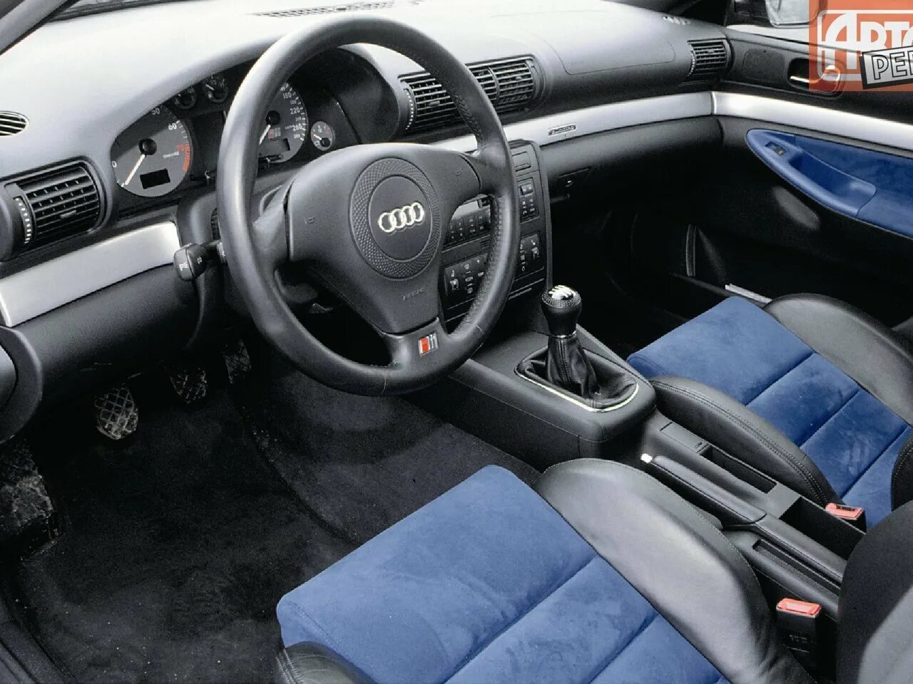 B 5 b2 7. Audi s4 b5 2001 Interior. Audi s4 b5 салон. Audi a4 b5 салон. Audi a4 b5 салон 1997.