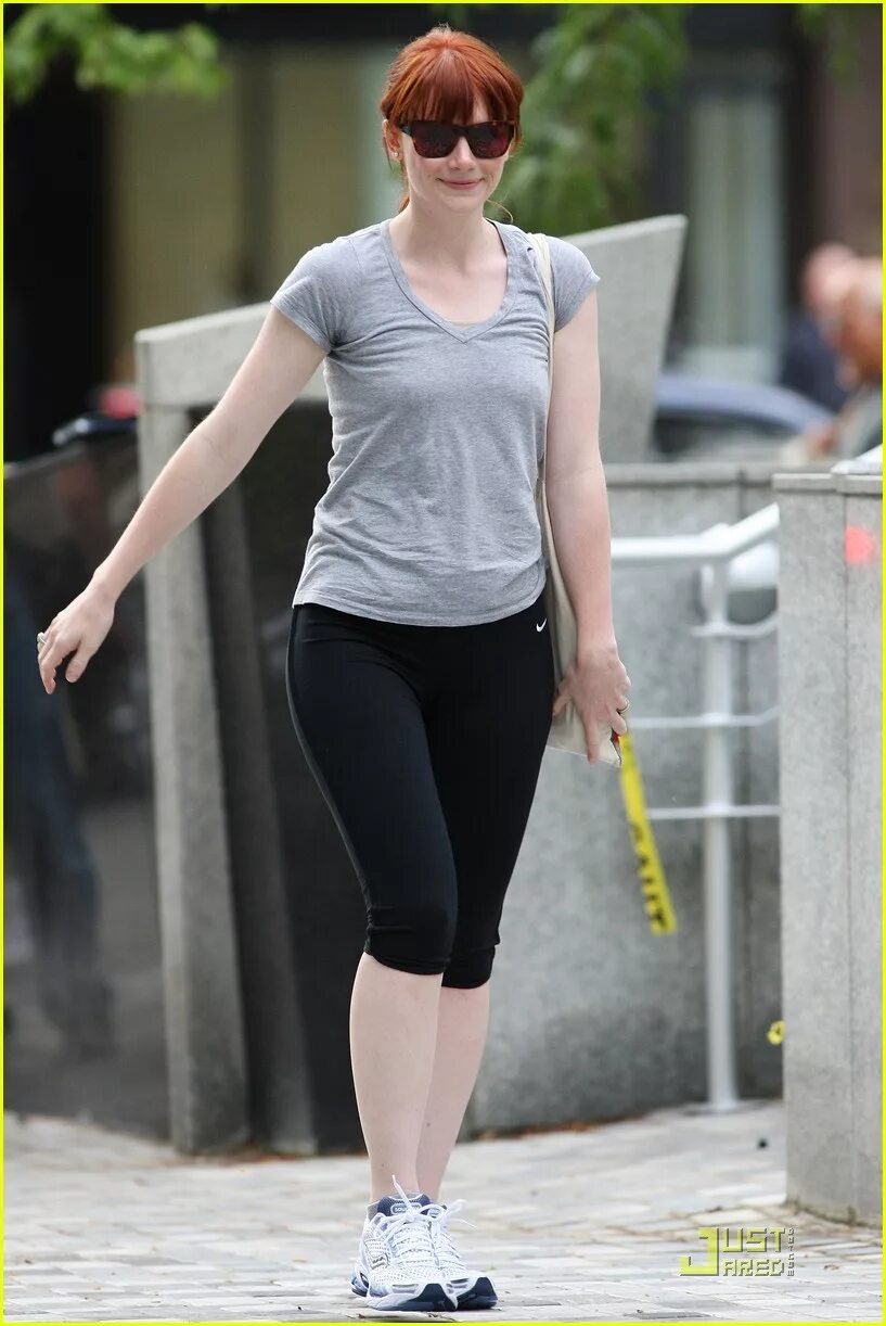 Брайс ховард в молодости. Брайс даллас ховард мир юрского периода. Bryce dallas howard. Брайс даллас 2022. Брайс даллас ховард 2019 года.