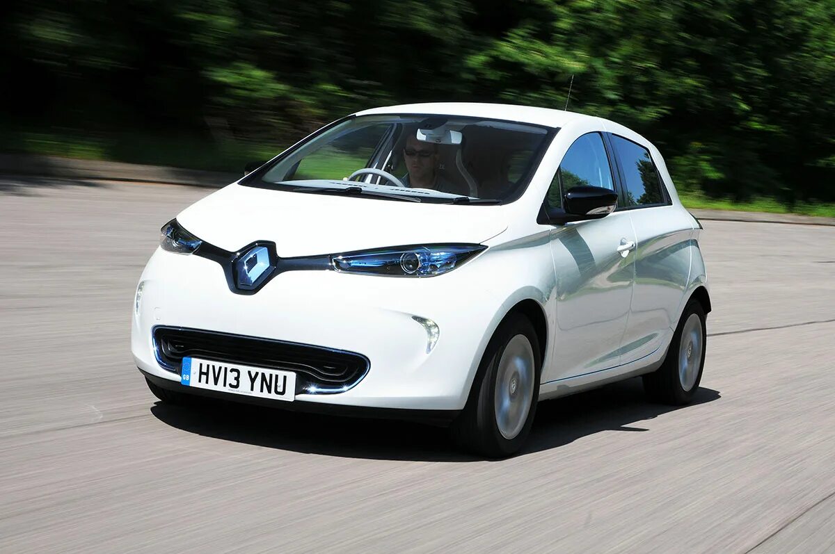 Renault Zoe 2023. Renault Zoe 2013 Size. Clio Hybrid 2024. Рено гибрид