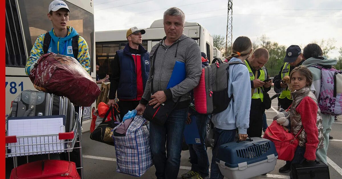Беженцы из Мариуполя 2022. Беженцы из Украины. Беженцы из Украины в Россию. Беженцы с Донбасса.