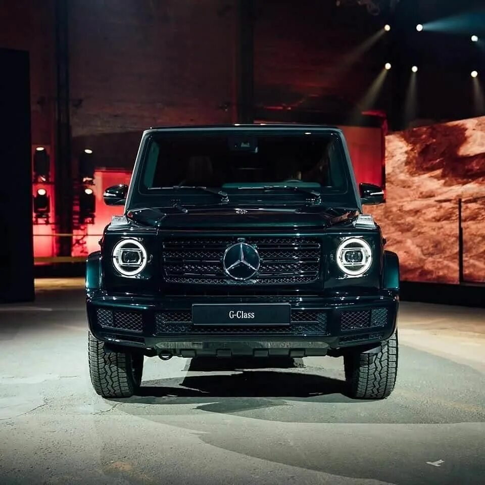 Новый g class. Мерседес Бенц Гелендваген. Мерседес Гелендваген 2018. Мерседес-Бенц Гелендваген 2021. Мерседес Гелик 2021.