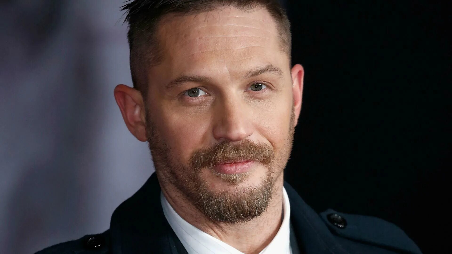 Харди телефон. Tom Hardy. Фото Тома Харди. Том Харди 2022.