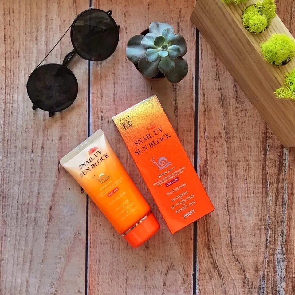 Белорецк косметика. Солнцезащитный крем Jigott Snail UV. Snail UV Sun Block SPF 50+pa+++. Jigott Sun Block Snail. Jigott Snail UV Sun Block Cream spf50 pa+++.