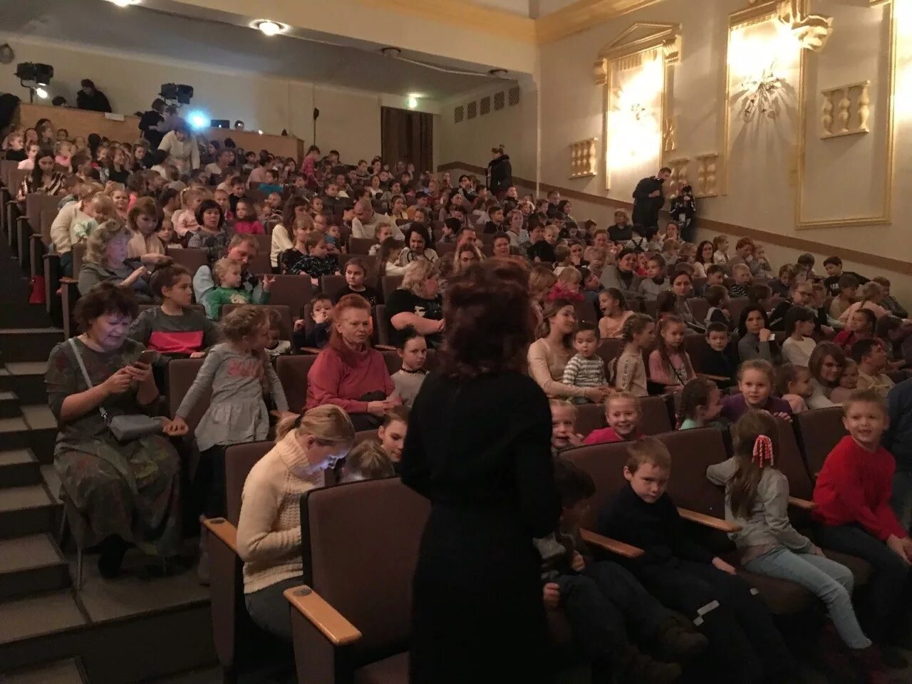 Московский Губернский театр малая сцена. Московский Губернский театр зал. Волгоградский проспект 121 Московский Губернский театр. Московский Губернский театр большая сцена. Большой губернский театр