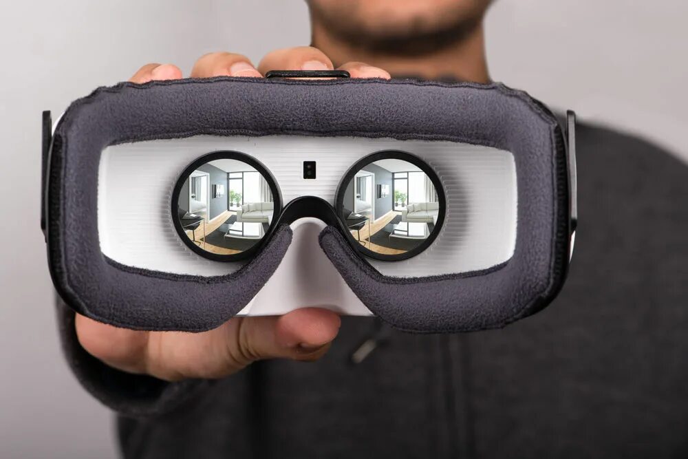 Как через виртуальные очки. Очки виртуальной реальности. vr технологии. вр очки на человеке. vr очки проект.