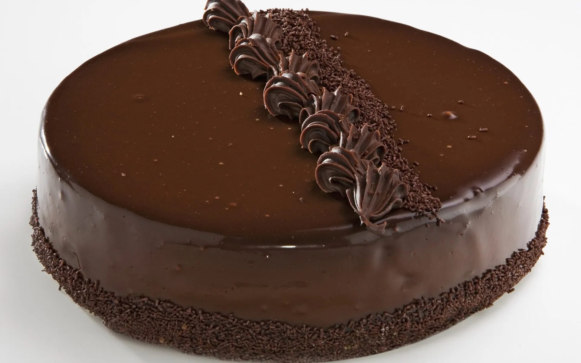 Покрытые шоколадом. Шоколадный торт. Украшение торта Прага. Красивый шоколадный торт. Торт с шоколадной глазурью.