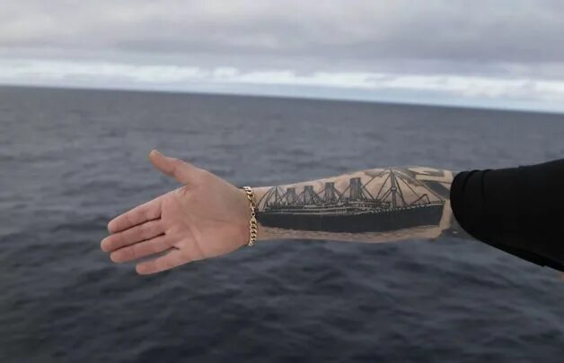 Tatuajes de leones en el antebrazo, Tatuajes de moda, Tatuajes únicos