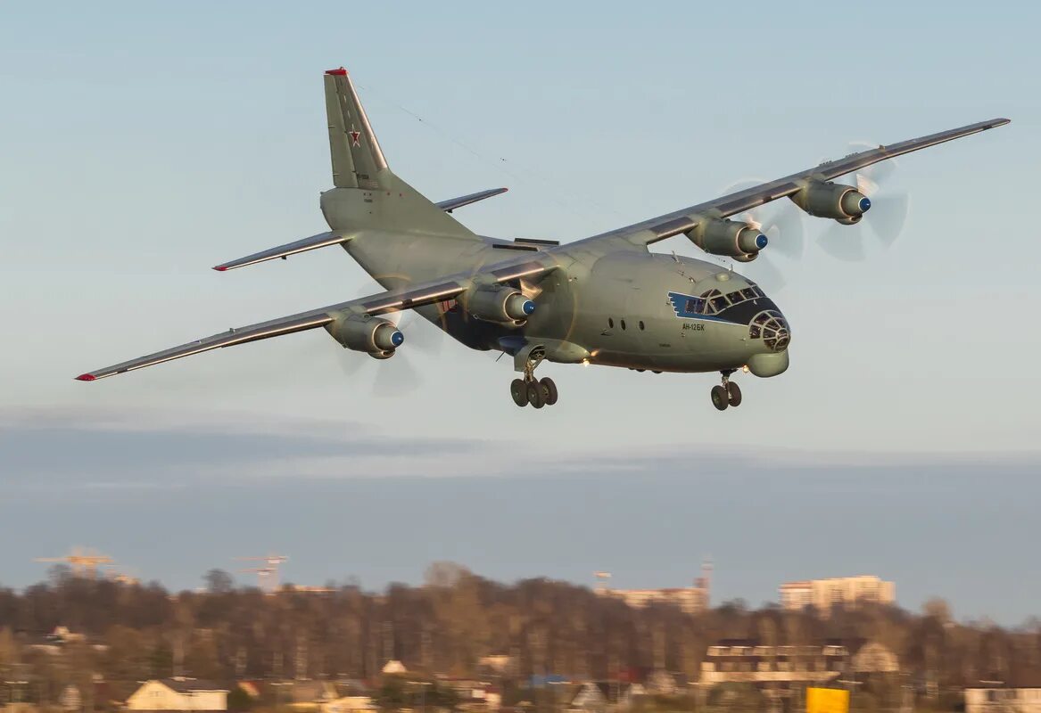 12 самолетов. АН-12 Левашово. АН-12. АН-12 ВТА. АН-12 военно-транспортный самолёт.