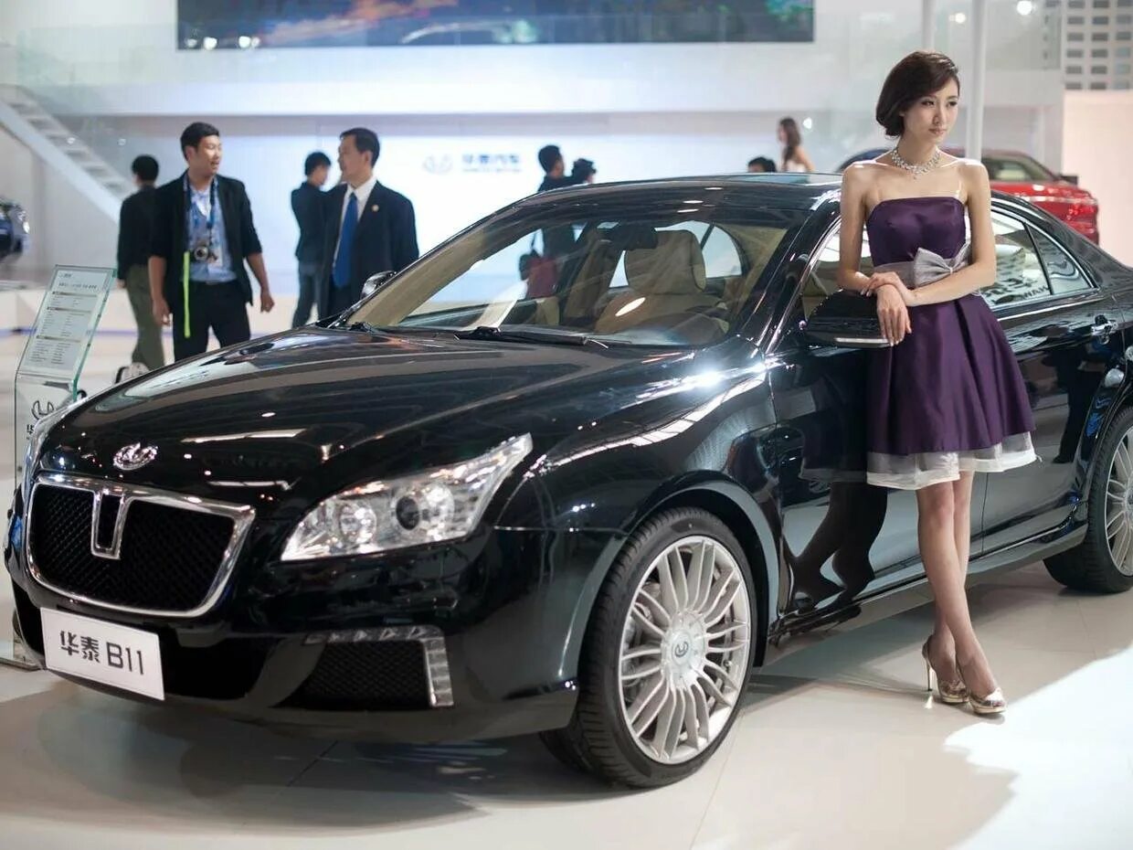 Nissan venucia china brand. Китайские машины. Auto shanghai 2023. Китайские авы. G4 автомобиль китайский.