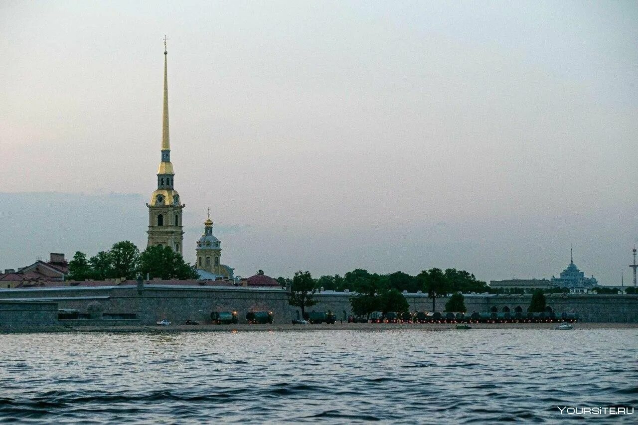 Петропавловская крепость в Санкт-Петербурге. Петропавловская крепость в Санкт-Петербурге 2022. Петропавловская крепость территория.