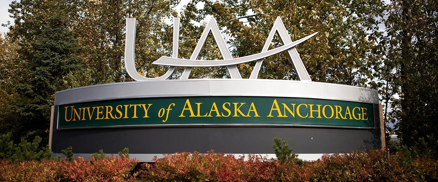 Аляска самара. Университет Аляски Анкоридж. Университет Аляски в Фэрбенксе. Колледж Аляска город. University of Alaska Anchorage студенты.