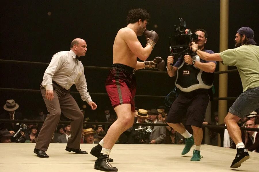 Рассел Кроу нокдаун. Нокдаун / Cinderella man (2005).