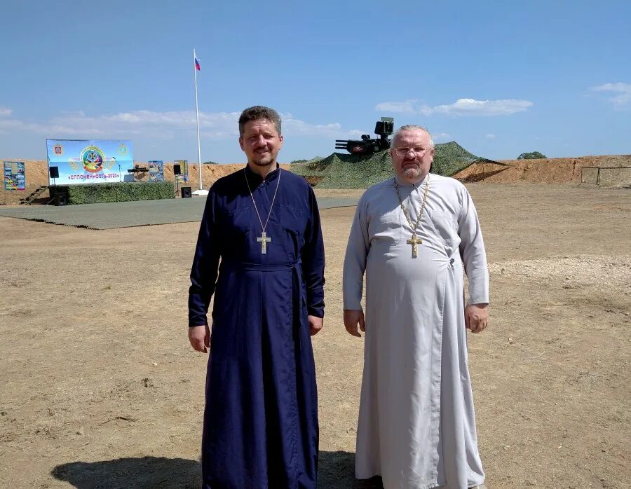 Батюшка в севастополе заговаривает от пьянства. Протоиерей павел ильинский севастополь. Протоиерей василий гумаров севастополь. Священник севастополь. Военный священник.