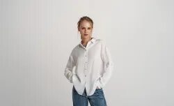 Jil Sander рубашка оверсайз. Белая рубашка женская оверсайз Zara. Рубашка оверсайз женская. Рубашка белая оверсайз. Рубашки оверсайз женские теплые