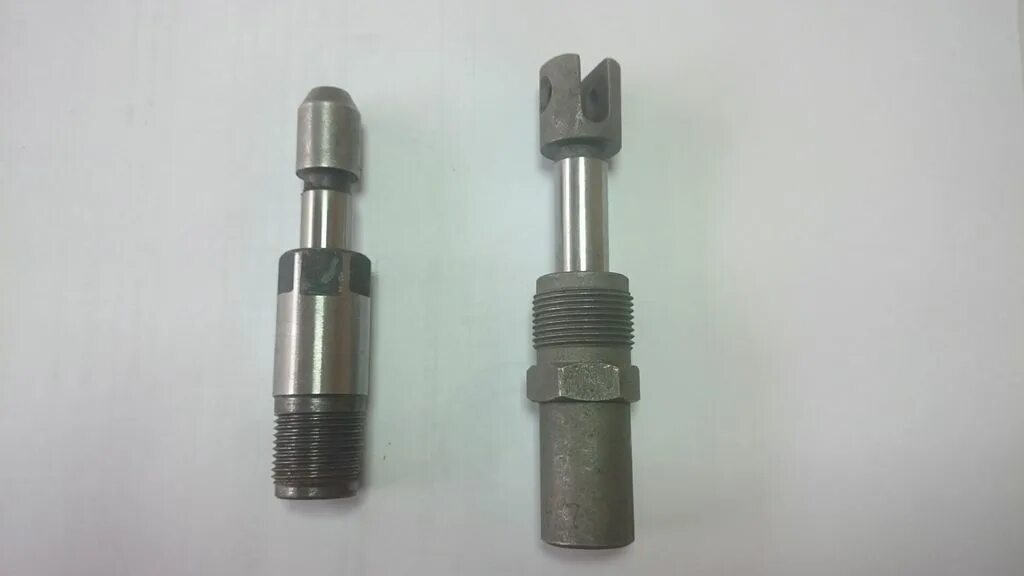 Плунжер для гидравлического домкрата подкатного 2т. Плунжер домкрата с цилиндром (резьба 18 мм, шток 11 мм с манжетой). Домкрат нордберг клапана. Манжета на шток поршня гидравлического подкатного домкрата 2т. Плунжер для подкатного домкрата 3т.