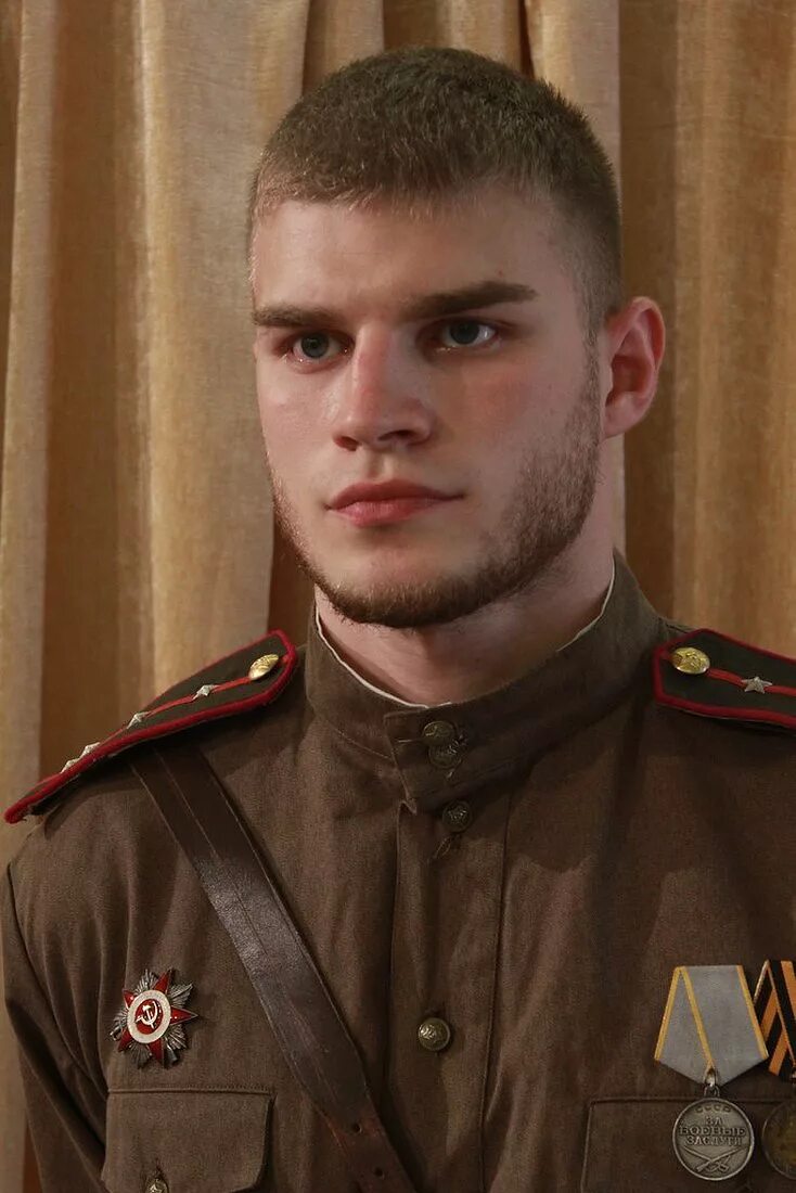 Любимцев пореченков. Сын михаила пореченкова. старший сын пореченкова.