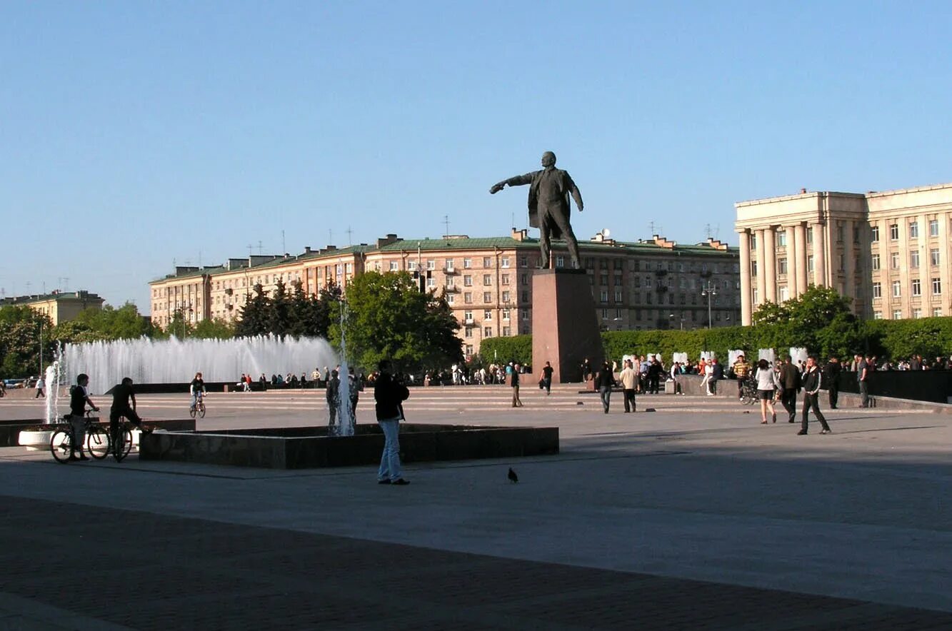 Spb московский. Метро Московская Санкт-Петербург. Московская площадь Санкт-Петербург. Площадь Ленина Санкт-Петербург метро Московская. Московская метро СПБ.