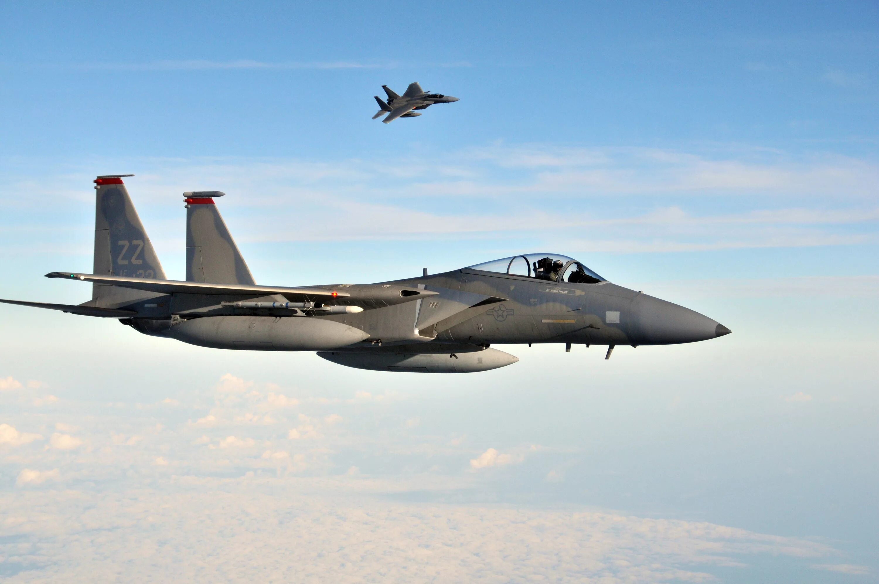 F 15 c d