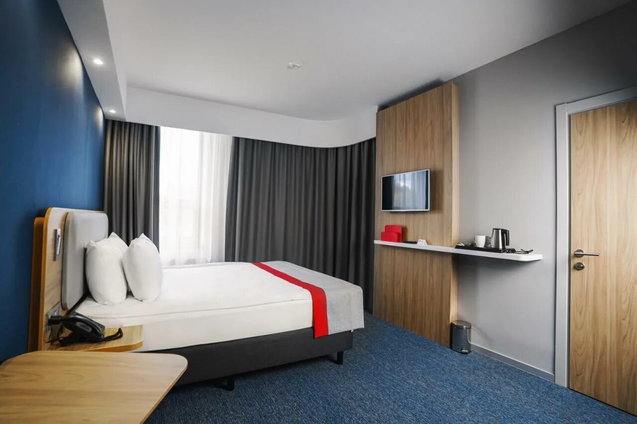 Химки номера телефонов. Отель holiday inn khimki. holiday inn express химки. отель go park химки. go park hotel сходня.