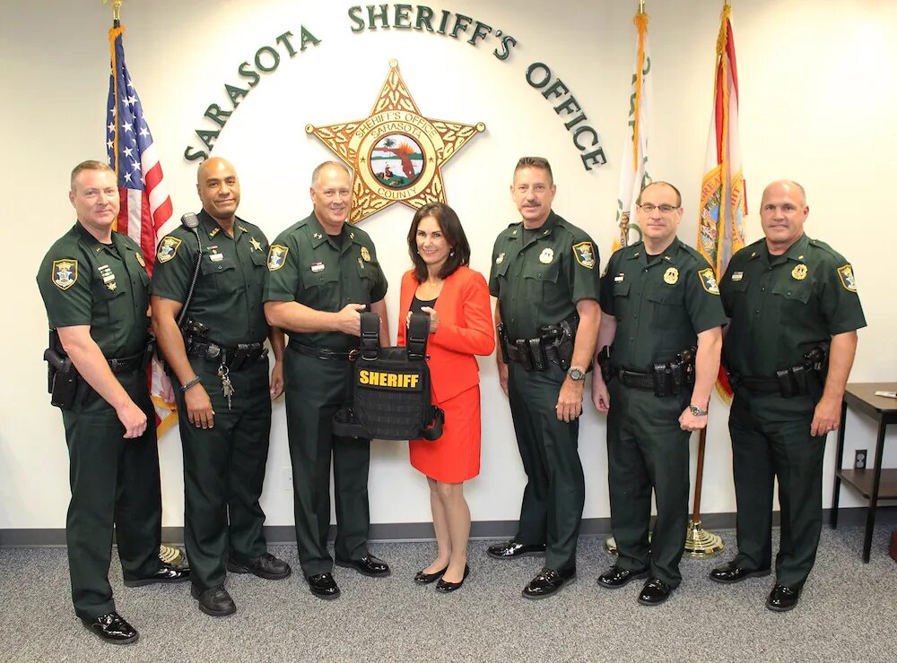 Капитаны lasd. Sheriff department deputy sheriff. Бронежилет sheriff police. Chief of police ранг. Lasd компьютер.