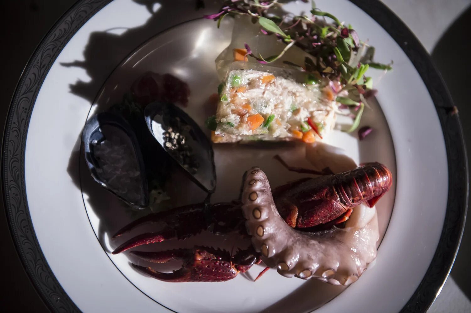 Карточки рецептов ганнибал. Коллекция рецептов ганнибала лектера. Рецепты ганнибала лектора. Каннибал с мадс миккельсен. Feeding hannibal: a connoisseur's cookbook by janice poon.