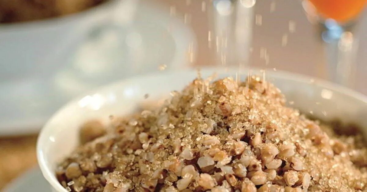 Гречка с творогом. Гречка с сахаром. Гречневая каша с сахаром. Гречка с сахаром. Необычные сочетания с гречкой.